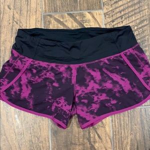 Black & purple LULULEMON running shorts | Size 6